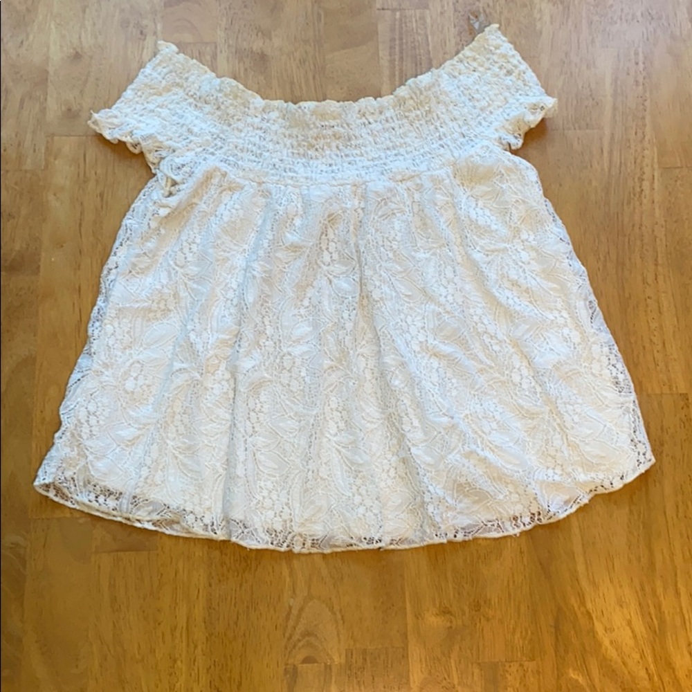 White lace off the shoulder shirt